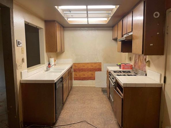 3306 Elm Avenue, Long Beach CA 90807