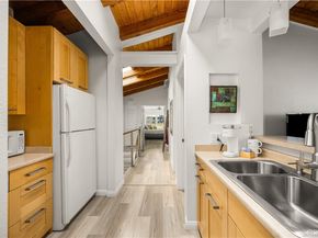 111 Geneva walk, Long Beach CA 90803