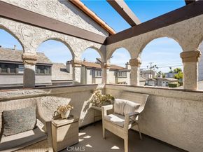 111 Geneva walk, Long Beach CA 90803