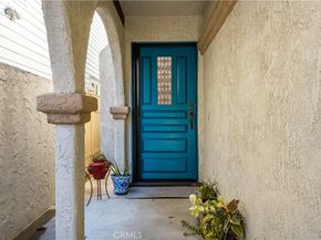 111 Geneva walk, Long Beach CA 90803
