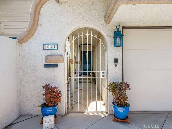 111 Geneva walk, Long Beach CA 90803