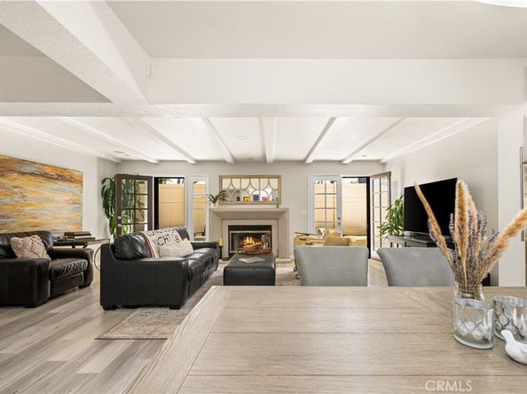 111 Geneva walk, Long Beach CA 90803