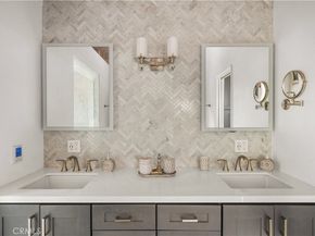 111 Geneva walk, Long Beach CA 90803