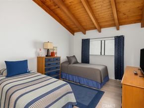 111 Geneva walk, Long Beach CA 90803