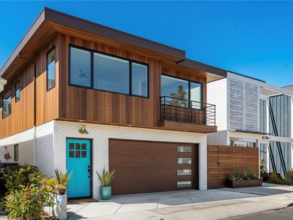 111 Geneva walk, Long Beach CA 90803