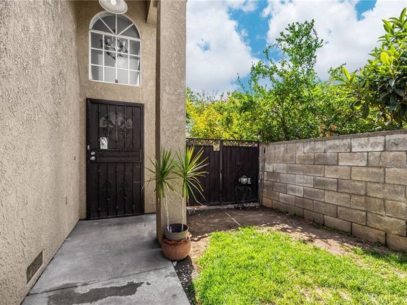 331 E Phillips, Pomona CA 91766