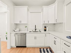 1014 Myrtle Avenue, Long Beach CA 90813