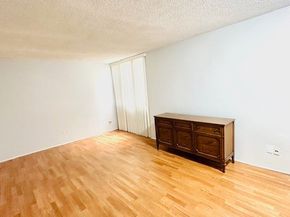 421 S La Fayette Park 214, Los Angeles CA 90057