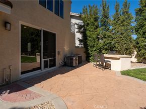 7668 E Hollow Oak, Anaheim Hills CA 92808