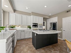 7668 E Hollow Oak, Anaheim Hills CA 92808