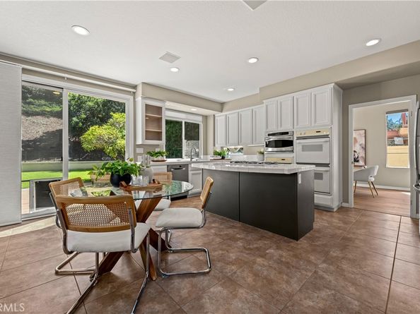 7668 E Hollow Oak, Anaheim Hills CA 92808