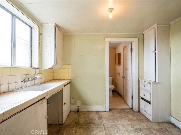 21103 Shearer Avenue, Carson CA 90745