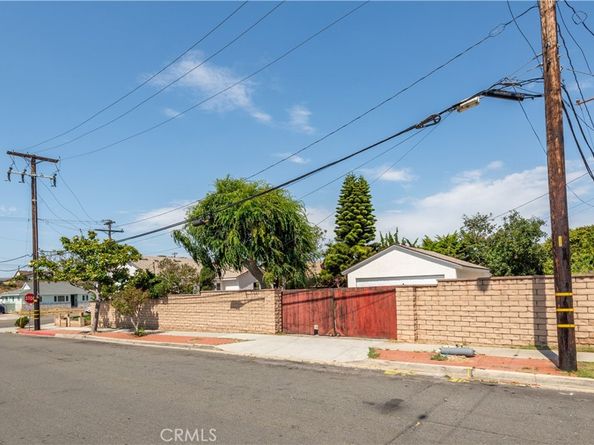 5112 W Carson Street, Torrance CA 90503