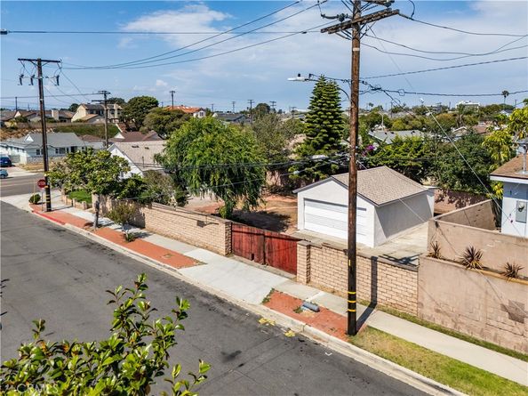 5112 W Carson Street, Torrance CA 90503