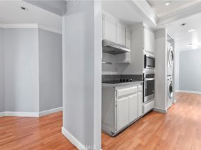 520 The Village 113, Redondo Beach CA 90277