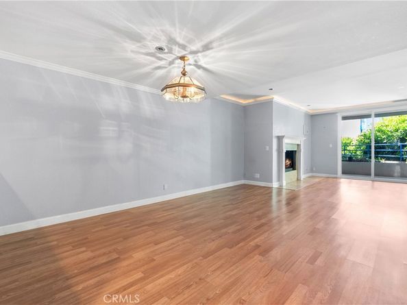 520 The Village 113, Redondo Beach CA 90277