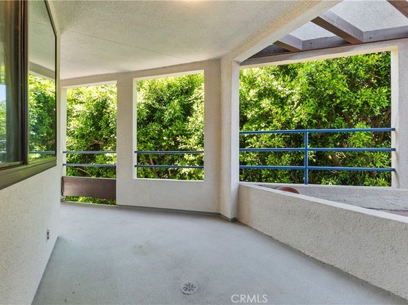 520 The Village 113, Redondo Beach CA 90277
