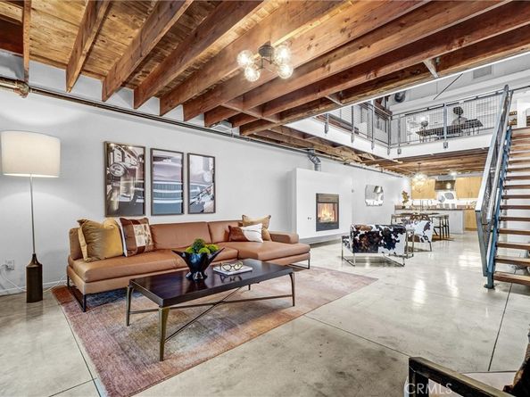 849 Pine Avenue C, Long Beach CA 90813