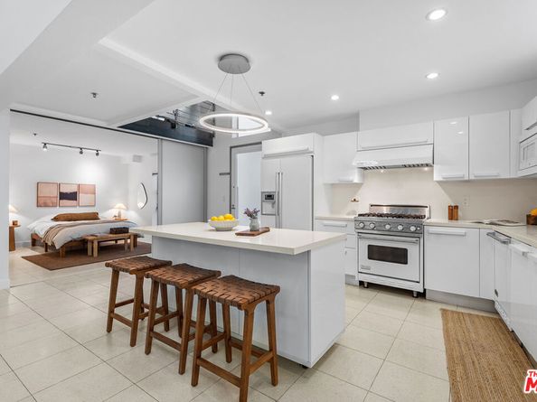 13326 Beach Avenue 104, Marina Del Rey CA 90292