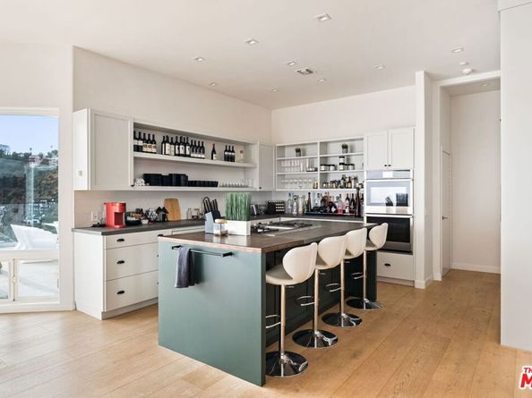 7868 Electra Drive, Los Angeles CA 90046