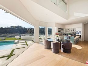 7868 Electra Drive, Los Angeles CA 90046