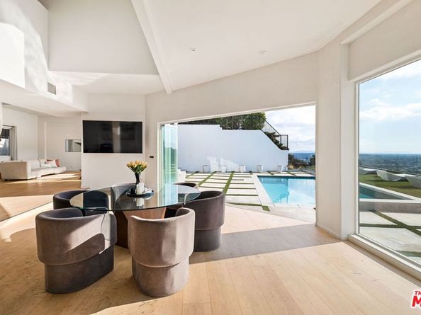 7868 Electra Drive, Los Angeles CA 90046