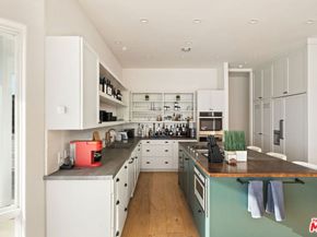 7868 Electra Drive, Los Angeles CA 90046