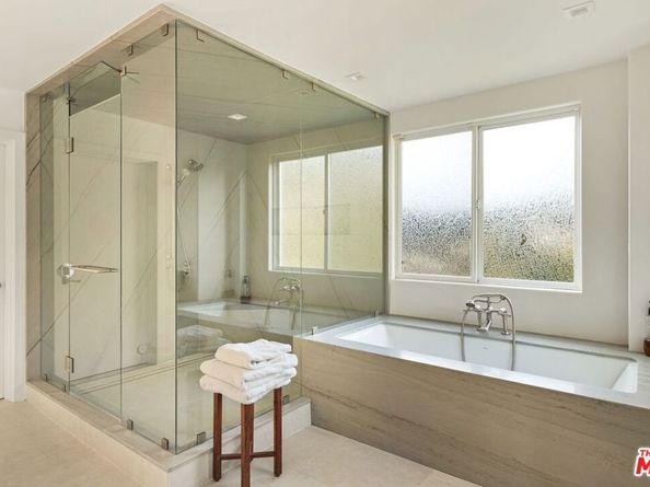 7868 Electra Drive, Los Angeles CA 90046