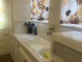 4116 Garthwaite Avenue, Los Angeles CA 90008