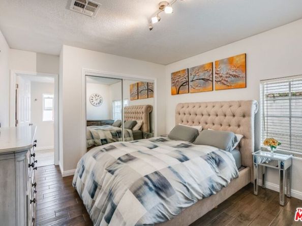 5514 Woodman Avenue, Sherman Oaks CA 91401