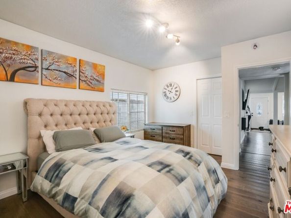 5514 Woodman Avenue, Sherman Oaks CA 91401