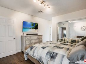 5514 Woodman Avenue, Sherman Oaks CA 91401