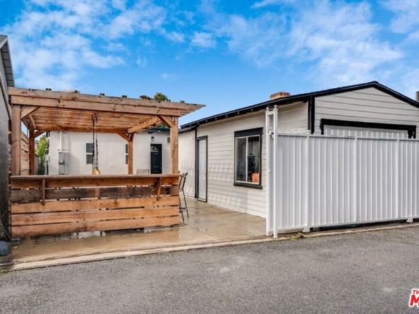 5514 Woodman Avenue, Sherman Oaks CA 91401