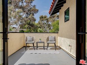 2613 5th Street, Santa Monica CA 90405