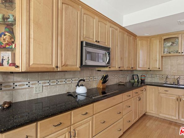 4949 Genesta Avenue 112A, Encino CA 91316