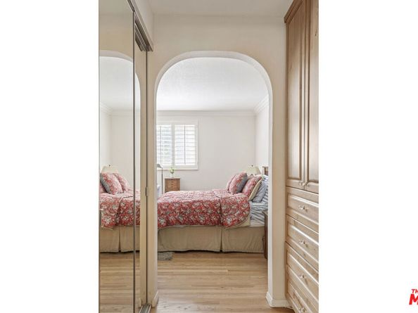 4949 Genesta Avenue 112A, Encino CA 91316