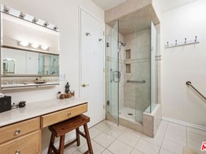 4949 Genesta Avenue 112A, Encino CA 91316