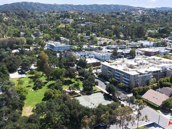 4949 Genesta Avenue 112A, Encino CA 91316