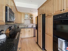 4949 Genesta Avenue 112A, Encino CA 91316