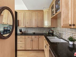 4949 Genesta Avenue 112A, Encino CA 91316