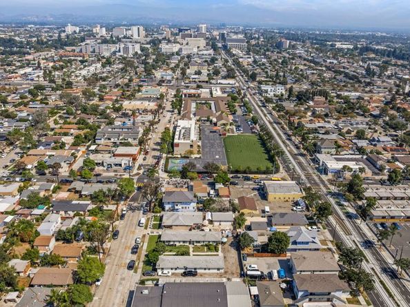 1512 W 5th Street, Santa Ana CA 92703