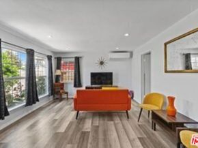 11710 Hartsook Street, Valley Village CA 91607