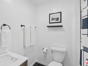 11710 Hartsook Street, Valley Village CA 91607