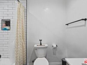 11710 Hartsook Street, Valley Village CA 91607