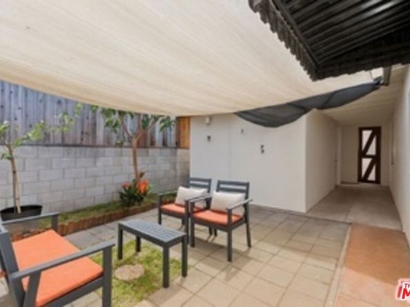 11710 Hartsook Street, Valley Village CA 91607