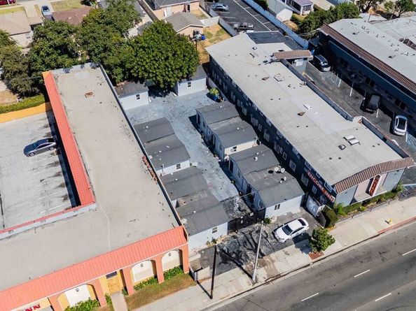 3713 W Imperial Highway, Inglewood CA 90303