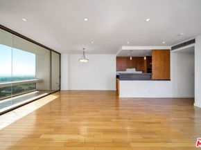 2220 Avenue Of The Stars 2004W, Los Angeles CA 90067