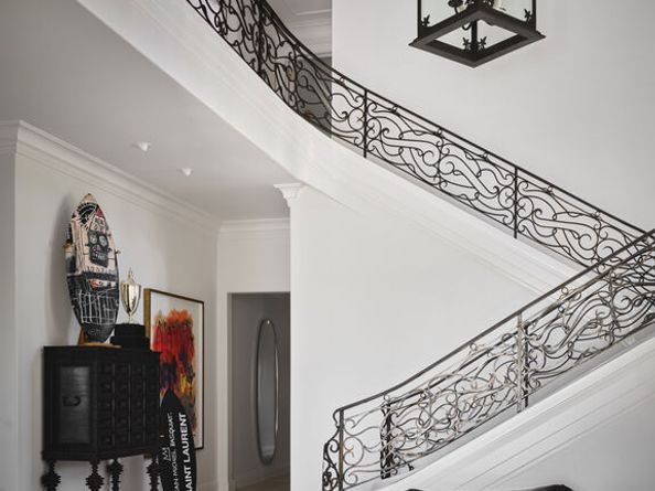 2911 Antelo View Drive, Los Angeles CA 90077