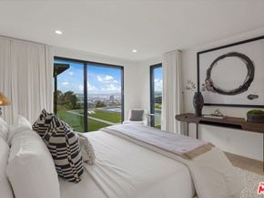 5255 Veronica Street, Los Angeles CA 90008