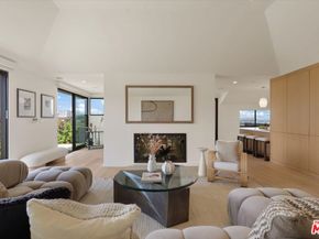 5255 Veronica Street, Los Angeles CA 90008